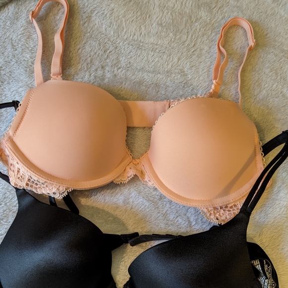 Victoria's Secret 32A push up bra - Picture 2 of 5